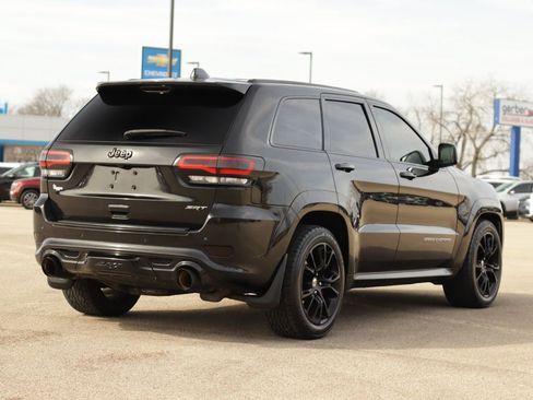 Used 2015 Jeep Grand Cherokee SRT w/ Luxury Group II AWD/4WD image 7