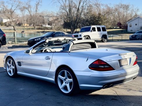 Used 2008 Mercedes-Benz SL 55 AMG w/ P1 Pkg image 11