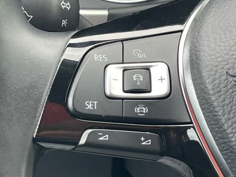 Used 2019 Volkswagen Atlas SE FWD image 21