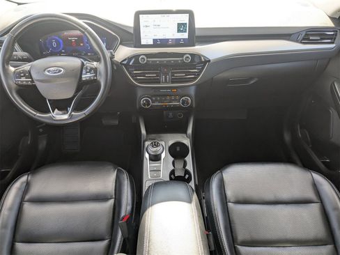 Used 2022 Ford Escape SEL w/ Technology Package image 17