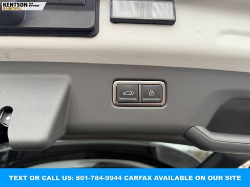 Used 2025 Kia EV9 Wind image 39