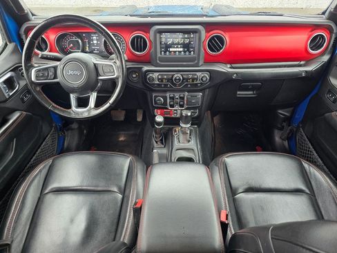 Used 2021 Jeep Gladiator Rubicon w/ Dual Top Group AWD/4WD image 18