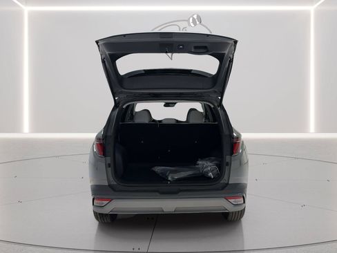 Certified 2025 Hyundai Tucson SEL AWD/4WD image 9