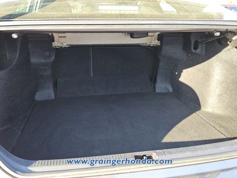 Used 2019 Toyota Camry SE image 13