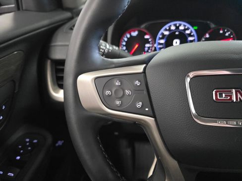 Used 2024 GMC Terrain Denali w/ Denali Premium Package AWD/4WD image 16