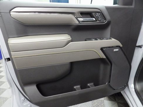 Used 2024 Chevrolet Silverado 1500 ZR2 image 69