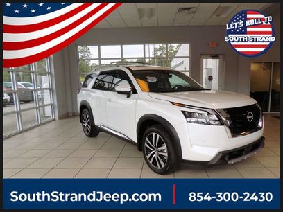 Used 2025 Nissan Pathfinder Platinum w/ Cargo Package