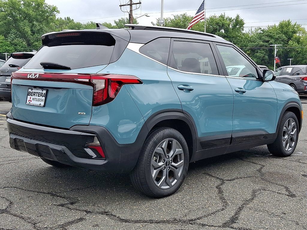 Used 2024 Kia Seltos S AWD/4WD image 6