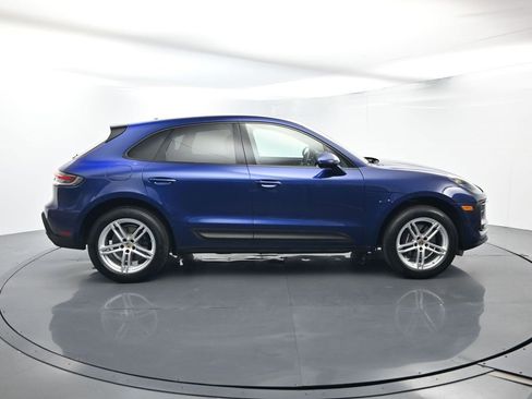 Certified 2024 Porsche Macan image 16