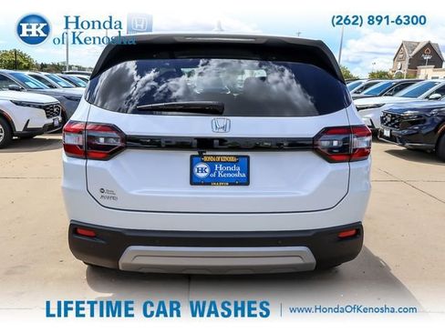 Certified 2025 Honda Pilot EX-L image 4