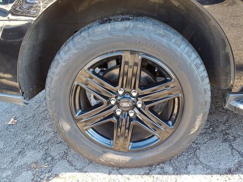 Used 2021 Ford Expedition XLT image 8