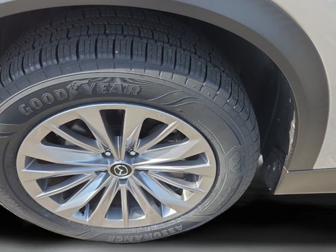 Used 2024 MAZDA CX-90 3.3 Turbo w/ Preferred Package AWD/4WD image 30