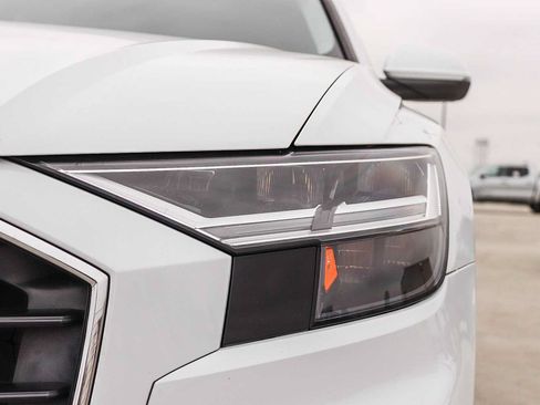 Used 2022 Audi Q8 Premium Plus w/ Premium Plus Package AWD/4WD image 7