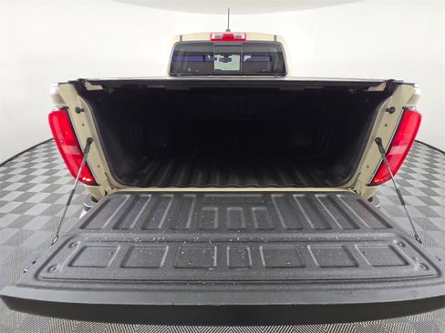 Used 2021 Chevrolet Colorado ZR2 w/ Colorado ZR2 Bison Edition image 16