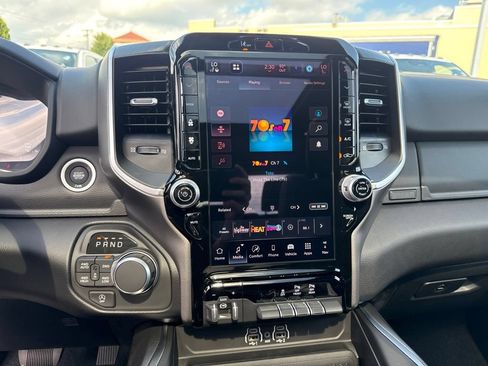 New 2026 RAM 1500 Big Horn AWD/4WD image 12