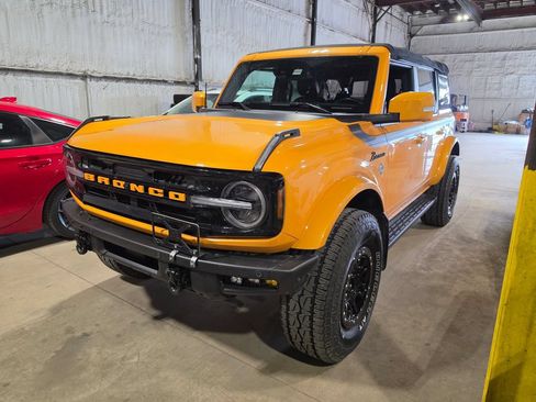 Used 2021 Ford Bronco Outer Banks w/ Sasquatch Package AWD/4WD image 1