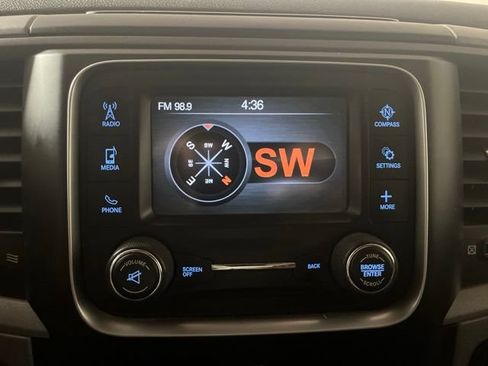 Used 2017 RAM 1500 Express AWD/4WD image 37