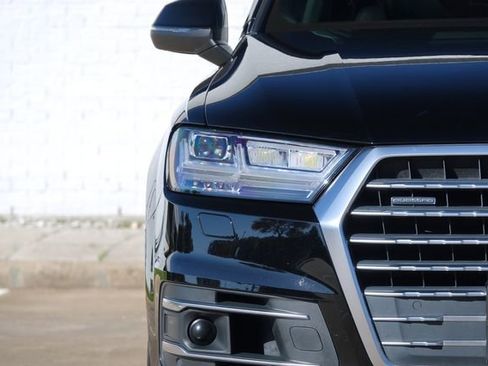 Used 2018 Audi Q7 3.0T Prestige w/ Prestige Package image 34
