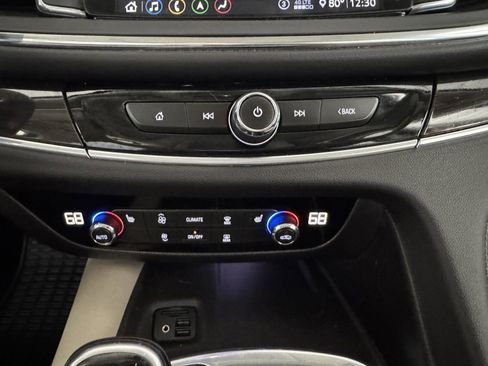 Used 2021 Buick Enclave Essence w/ Sound and Sites Package image 15