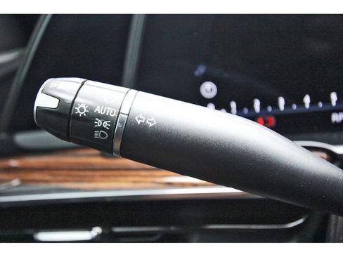 Certified 2024 Cadillac Escalade ESV Premium Luxury w/ Performance Package image 18