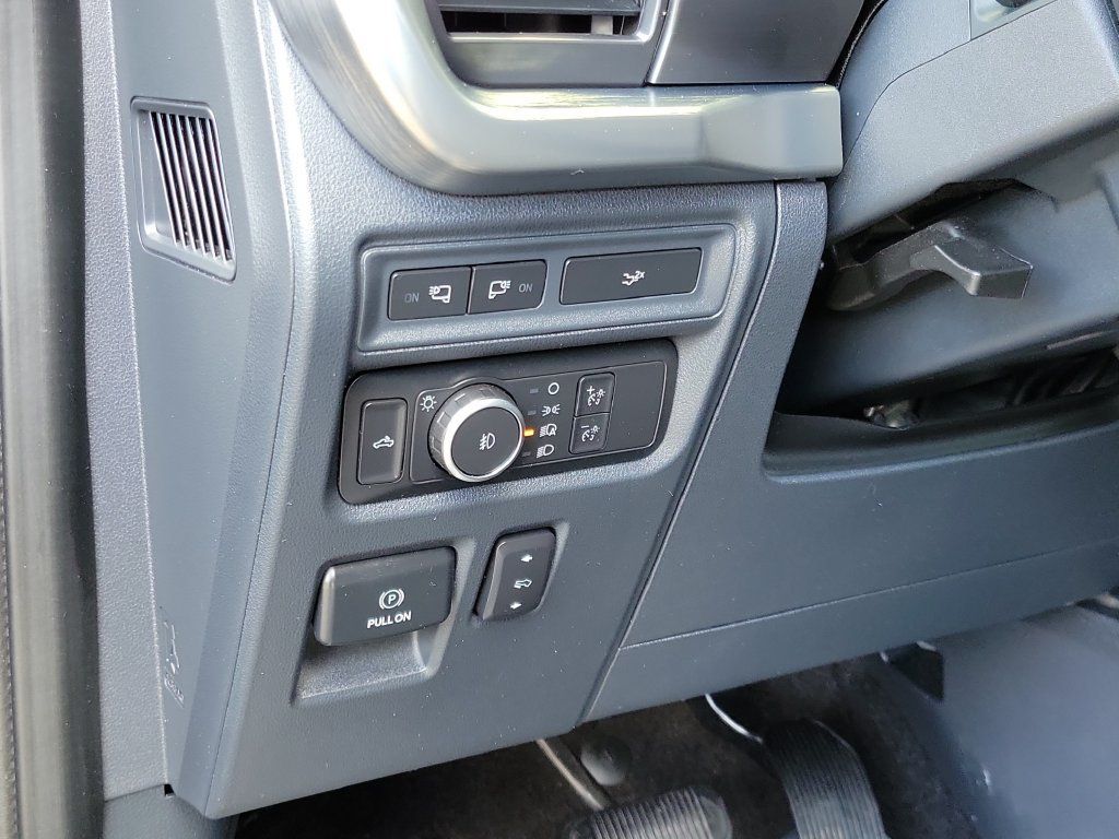 Used 2022 Ford F150 Lariat AWD/4WD image 18