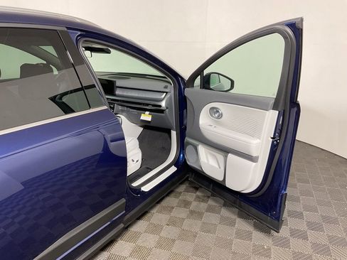 New 2026 Hyundai Ioniq 9 SE image 36