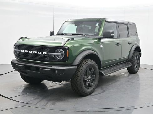 New 2025 Ford Bronco Outer Banks image 1