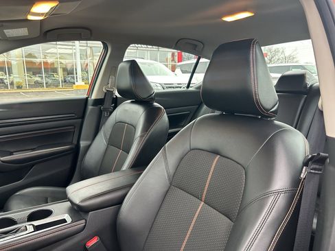 Used 2022 Nissan Altima 2.5 SR image 19