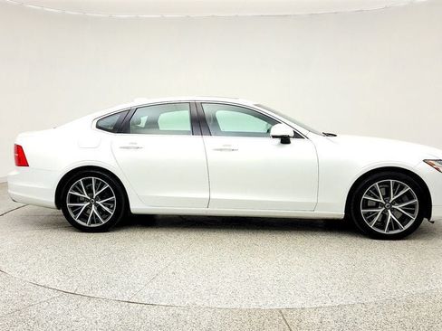 Used 2017 Volvo S90 T6 Momentum w/ Vision Package AWD/4WD image 4