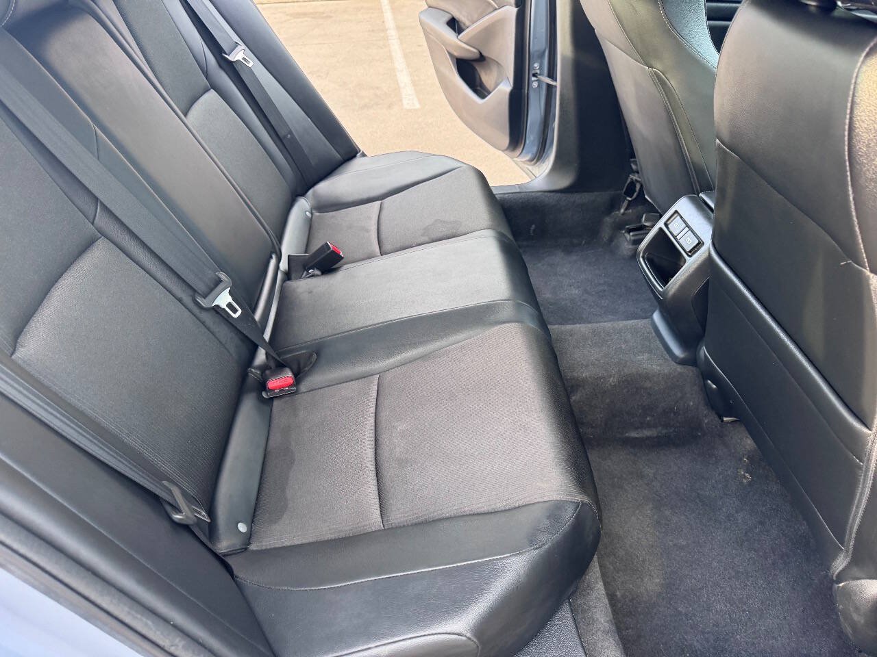 Used 2022 Honda Accord Sport image 10