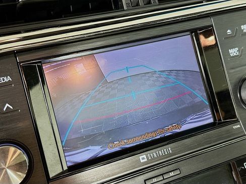 Used 2013 Toyota Avalon Limited image 15