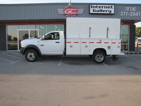 Used 2012 RAM 5500 SLT w/ Max Tow Pkg image 1