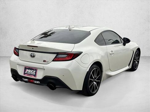 Used 2024 Toyota GR86 image 6