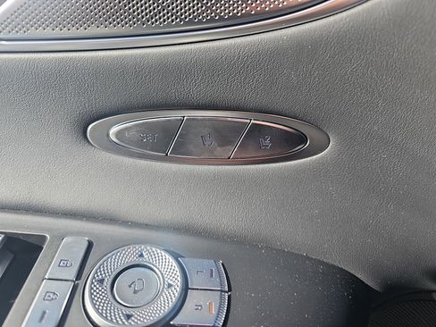 Used 2025 Genesis GV70 3.5T Sport w/ Sport Prestige Package image 12