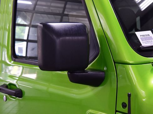 Used 2019 Jeep Wrangler Unlimited Rubicon AWD/4WD image 22