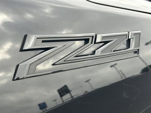 Used 2023 Chevrolet Silverado 1500 LT Trail Boss w/ LT Trail Boss Premium Package image 9