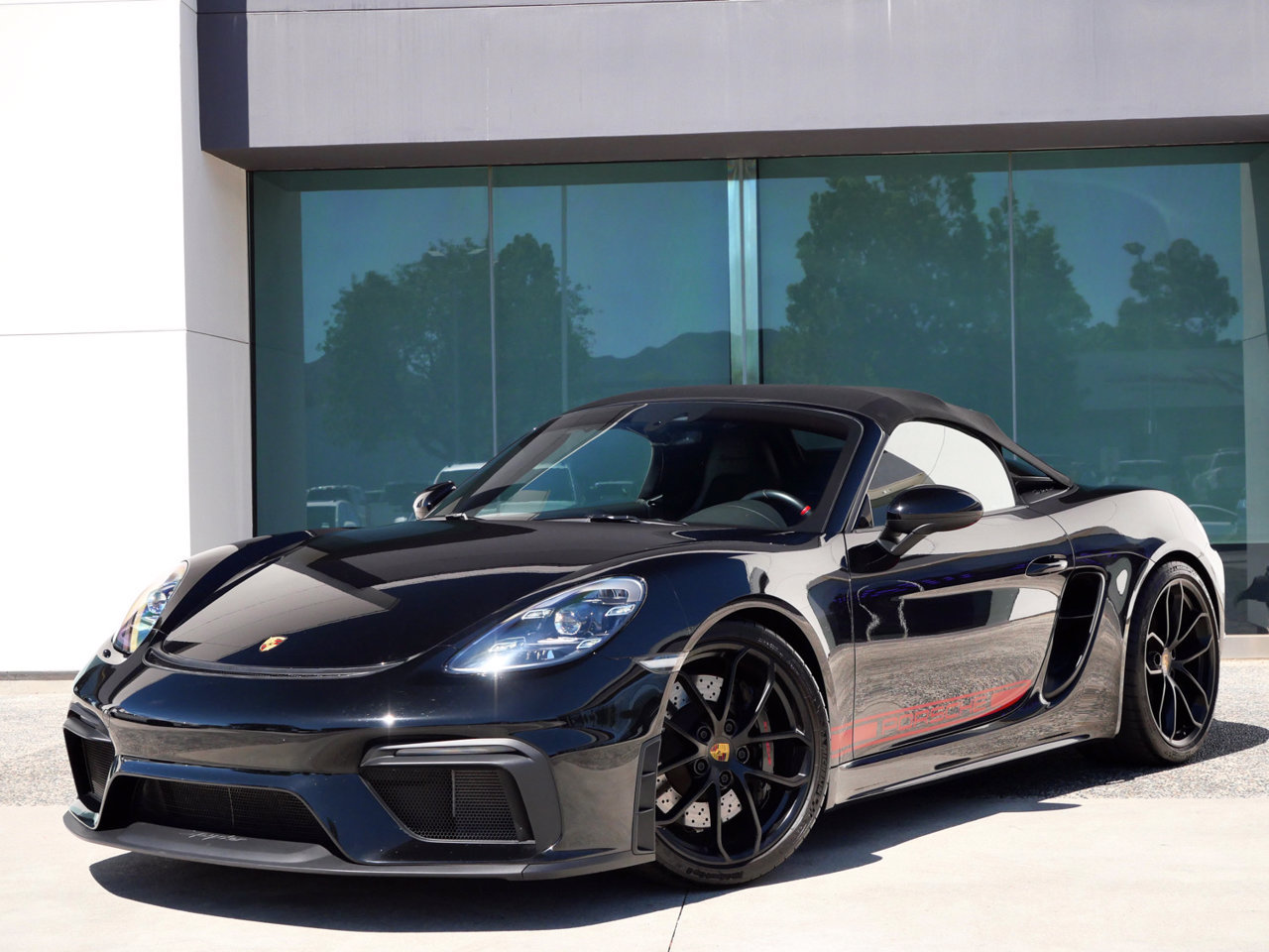 Used 2021 Porsche 718 Boxster Spyder RWD image 3