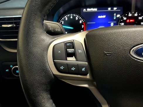 Certified 2023 Ford Explorer XLT w/ Equipment Group 202A image 17