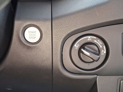 Used 2022 Nissan Frontier PRO-4X w/ Off-Road Protection Package image 26