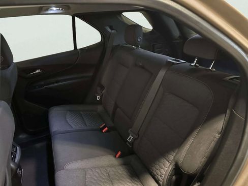 Used 2019 Chevrolet Equinox LT FWD image 17