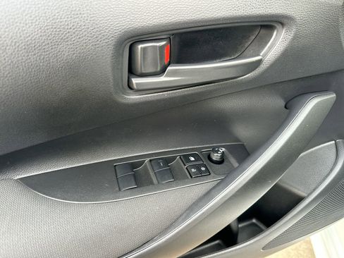 Used 2024 Toyota Corolla LE image 13