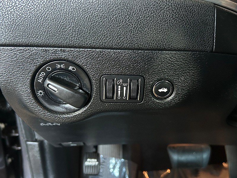 Used 2022 Dodge Charger SXT RWD image 20