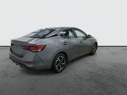 Used 2025 Nissan Sentra SV FWD image 4