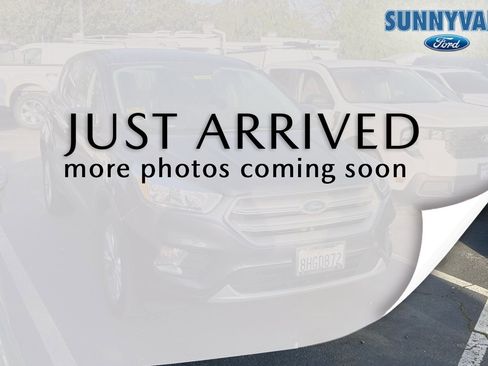 Used 2019 Ford Escape SE image 1