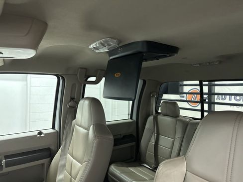 Used 2008 Ford F550 4x4 Crew Cab Super Duty image 28