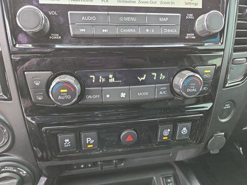 Used 2022 Nissan Titan PRO-4X w/ Pro-4x Convenience Package image 29