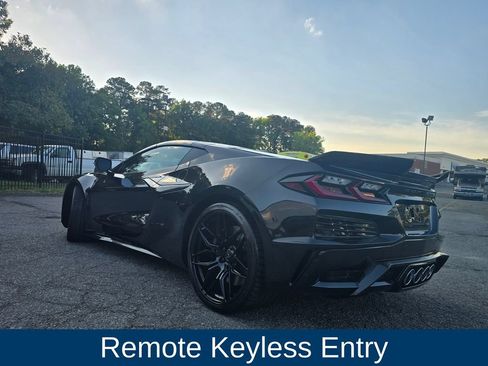 Used 2024 Chevrolet Corvette Z06 RWD image 5