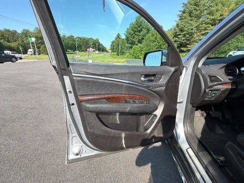 Used 2017 Acura MDX SH-AWD image 12