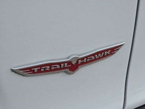 Used 2021 Jeep Cherokee Trailhawk w/ Trailer Tow Group image 19