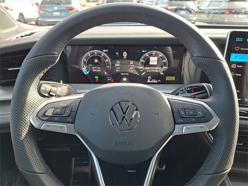 New 2026 Volkswagen Tiguan SE R-Line image 10